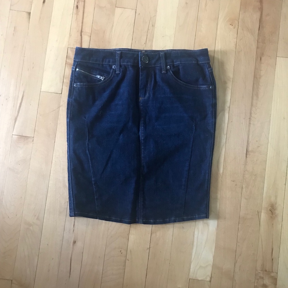 True Religion NWOT Pencil Jean Skirt - Picture 3 of 6